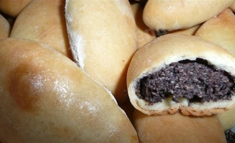 Рецепт дня: пиріжки з квасолею та маком