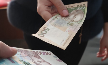 «Ковидную тысячу» увеличат на 500 грн и расширят возможность потратить эти деньги. Узнайте для кого!