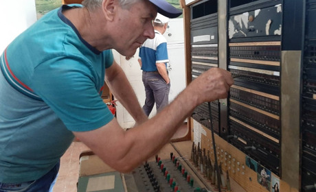 Професії, які зникають, чи вже зникли у Біляївці: телефоністка або оператор комутатора Укртелекому