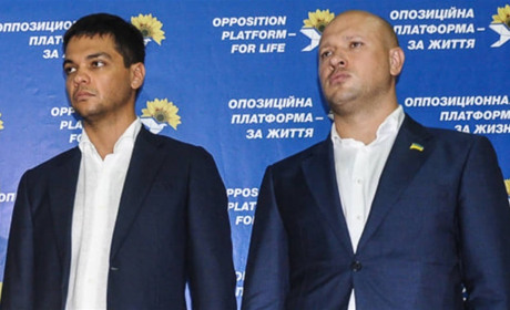 Одеських депутатів від ОПЗЖ розшукують. Підозрюються у крадіжці 30 суден Дунайського пароплавства