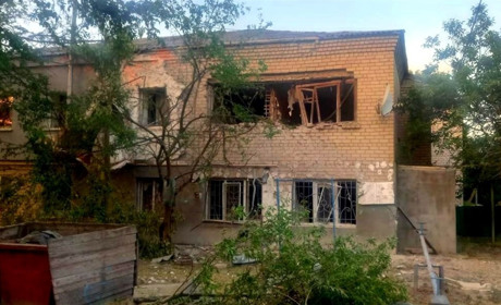 Ворожі обстріли на Херсонщині: окупанти цілять по житловим кварталам та об’єктам інфраструктури