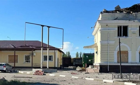 На Херсонщині армія рф атакувала житлові квартали, соціальну та залізничну інфраструктуру