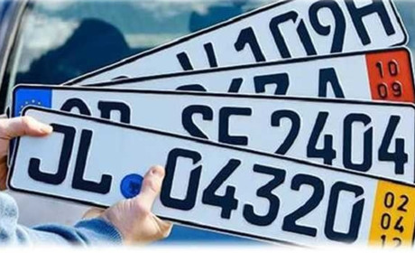 Колонка адвокта: як розмитнити автівки на єврономерах, відповіді на найважливіші питання