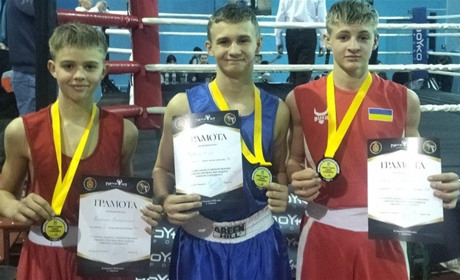 Юні боксери з Переяслава перемогли на турнірі пам’яті тренера Євгена Солодкого у Требухові