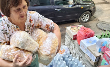 Богданівка разом з Южноукраїнськом допомагає військовим продуктами. ФОТО