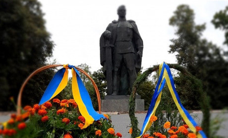 3 вересня в День визволення Білопілля від нацистів у Другій світовій війні вшанували полеглих