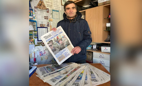 Переяславець Михайло Гриненко більше 15 років ремонтує одяг у своєму ательє та колекціонує "Вісник"