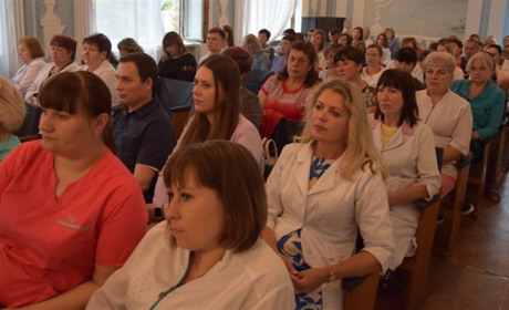 У Переяславі кращих медичних працівників відзначили подяками та преміями