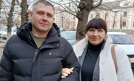 Подружжя з Каховки возз’єдналося після окупації та полону