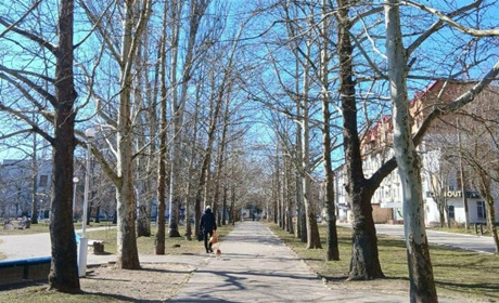 Перебої з електрикою та інтернетом в Новій Каховці, прильоти в Дніпряни і Таврійськ