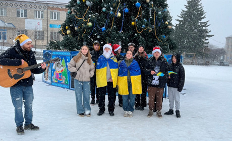 Колядка для військових. Городоцькі школярі записали привітання для захисників