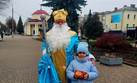 На Звягельщині понад півтори тисячі дітей отримали подарунки з нагоди різдвяно-новорічних свят