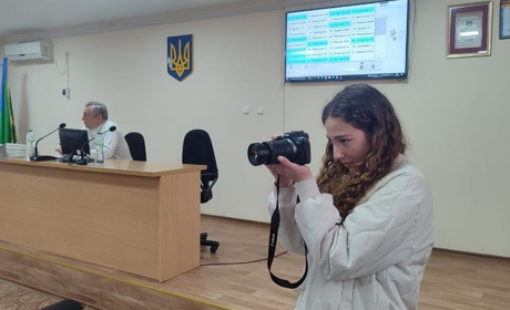 «Один день з…»: як ліцеїстка Софія Фаркаш спробувала себе в журналістиці