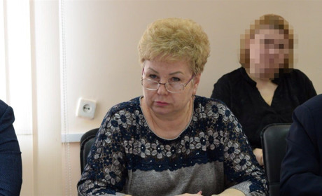 Перед судом постане сенаторка Ради федерацій РФ з Луганщини. Закликала до зміни кордонів України