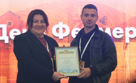 У День фермера аграрії Червоноградського району отримали подяки від органів обласної влади