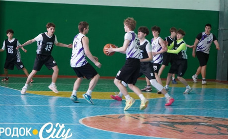 У Городку відбувся турнір з баскетболу на підтримку пораненого військового Назара Чекирди