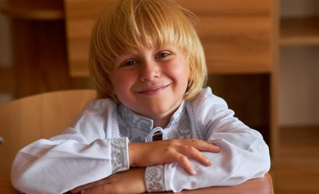 Як підібрати вишиванку для хлопчика під шкільну форму