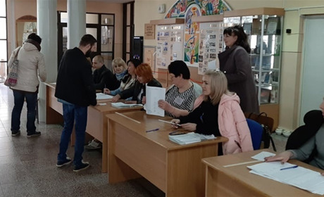 За кого віддали голоси старокостянтинівці: попередні результати