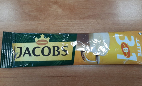 Что под упаковкой Кофейный напиток «Jacobs 3 в 1 Latte»?