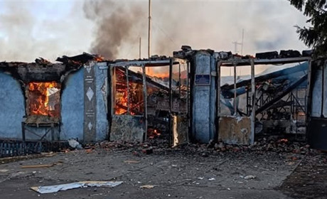 Повторний удар по рятувальниках: на Шосткинщині дрони знищили пожежну техніку та депо