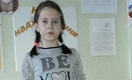 Вікторії Бандуровій з Мілуватки Сватівського району потрібна допомога: дівчинка дуже хоче ходити