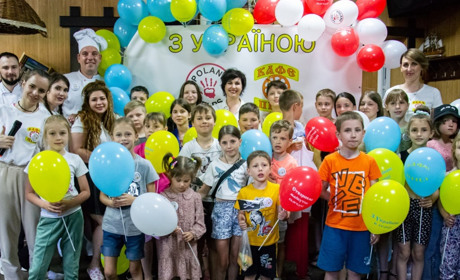 Діти – наше майбутнє: кафе “Піца” в найважчий для країни час опікується малечею Красноградщини
