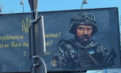 «Не міг переступити і піти»: воїн з Іванівської громади врятував книги про Тараса Шевченка