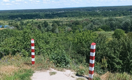 У Малих Будищах демонтували Десницю щастя
