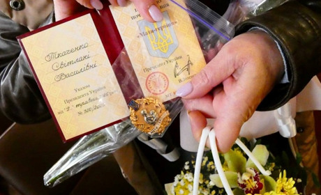 Сила материнства — чотири жінки Красноградської громади стали «Матерями-героїнями»