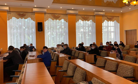 Сарненська районна рада «розділилась» на два блоки: обидва звернулися до правоохоронців