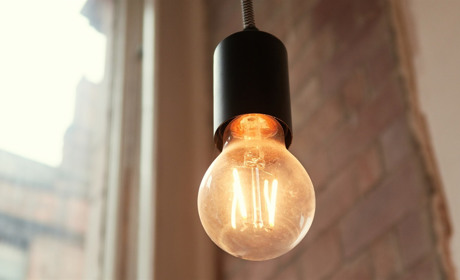 Без світла з 16:00 до 21:00: графік відключень на 11 березня