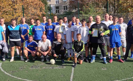 У Первомайську відбулися відкриті змагання з мініфутболу. Золота футбольна осінь