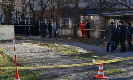 Оголошено в розшук поліцейського з Луганщини. З табельної зброї вбив свого колегу