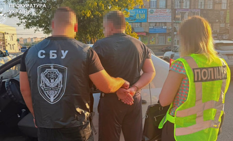 Жителя Бару підозрюють в отриманні 12 тисяч доларів за обіцянку відстрочки від мобілізації