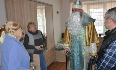 На Чортківщині до вимушено переміщених осіб завітав святий Миколай: до багатьох – уперше в житті