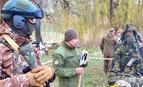 Навики військової підготовки отримали старшокласники на заході «Захист Батьківщини»