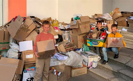 Новини воєнного часу. Старокостянтинівщина. Збір макулатури, кошти для ЗСУ, День людей похилого віку