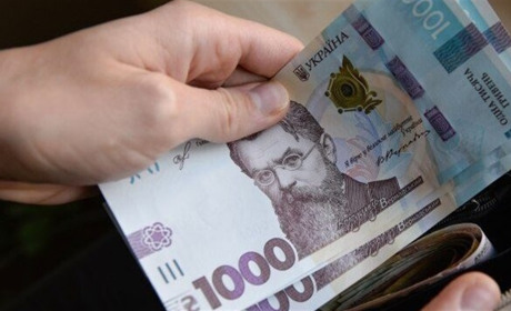 Зеленський підписав закон про «тисячу за вакцинацію»: коли і як її зможуть отримати сватівчани