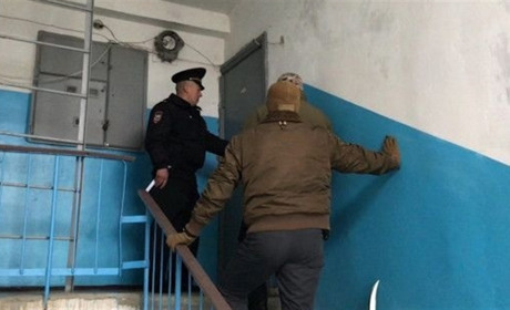 Окупанти продовжують мародерити житло у Сєвєродонецьку. Новий список квартир на "зламування"