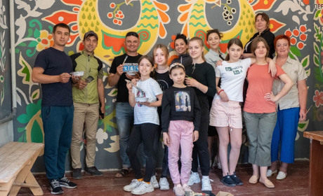 У Переяславі містяни розписали стіни приміщення "Народного музею": що буде в оновленій кімнаті?