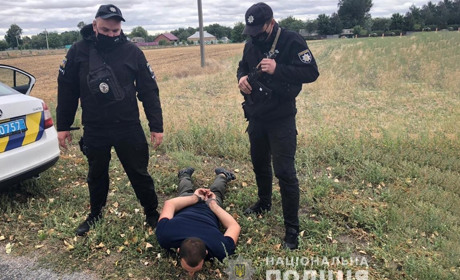 Кагарлицькі поліцейські затримали чоловіка, який вбив рідну бабусю