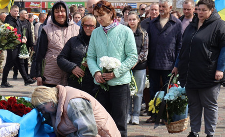 У Сарнах попрощалися з головним сержантом «Поліських вовків» Юрієм Харечком