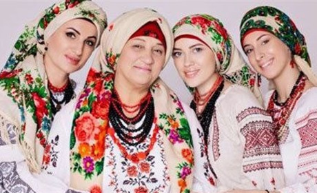 Михайло Сікорський викупив хустку для музею за 130 карбованців – це було півтори зарплати працівника