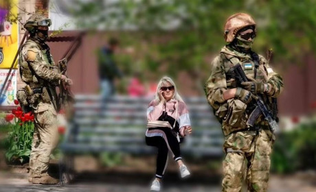 Агітатори з автоматниками, голосування “на дому” і маргінали – як у Бердянську готують “референдум”