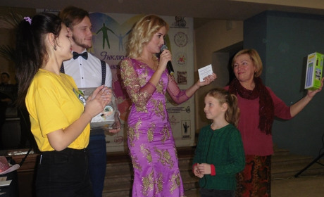 В фойе Дворца культуры было весело и душевно: здесь проходила Третья инклюзивная вечеринка