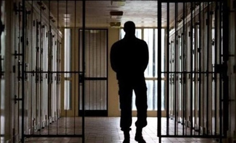 Обікрав на понад 40 тис. грн: Херсонця відправили за ґрати за пограбування магазину