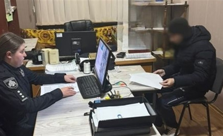 У Жовтих Водах поліцейські затримали місцевого жителя за замах на вбивство чоловіка