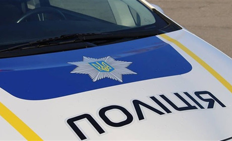 На Переяславщині жінка на мопеді порушила правила і влетіла в авто: хроніка поліції 8 серпня