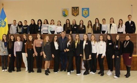 40 юних славутчан долучилися до керування громадою: діє молодіжна рада нового скликання
