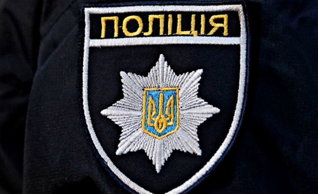 На Переяславщині чоловік на власному городі підірвався на двох гранатах: хроніка поліції